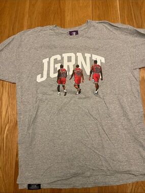 Jugrnaut Chicago Dynasty tee preowned size large